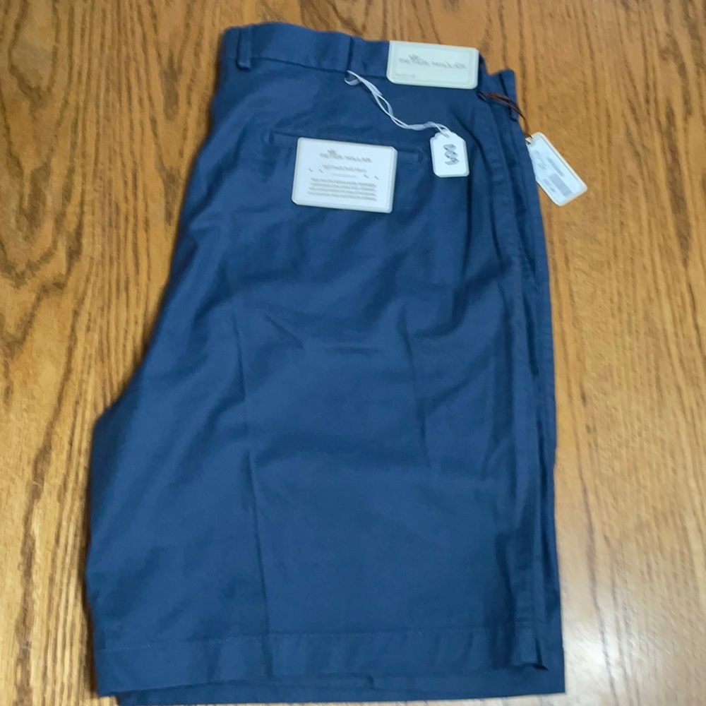 Peter Millar Soft Touch Twill Short. 38 NWT